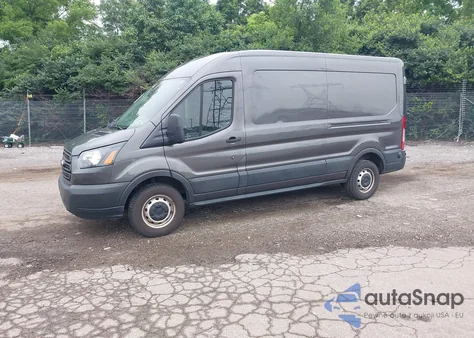 2019 Ford Transit-250 z USA, uszkodzony, nr VIN 1FTYR2CG7KKA23232